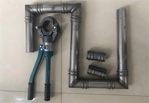 渝中承台冷却管